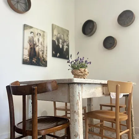 Foresteria Aquila Reale Bed & Breakfast 3*