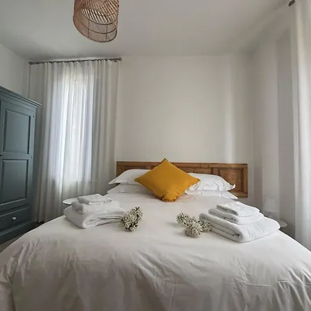 Foresteria Aquila Reale Bed & Breakfast 3*