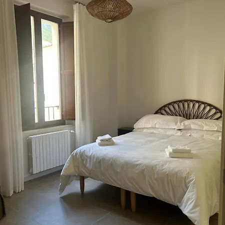 Foresteria Aquila Reale Bed & Breakfast 3*